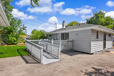 6715 N 78th St, Milwaukee, WI 53223 - Photo 30