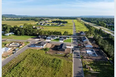 1421  Waldenberger Rd, Holmen, WI 54636 - Photo 12