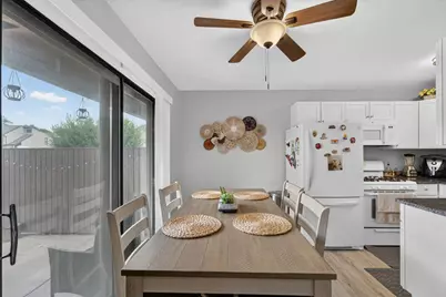 1421 W Edgerton Ave #R, Milwaukee, WI 53221 - Photo 10