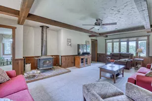 W304N2426 Maple Ave, Delafield, WI 53072 - Photo 8