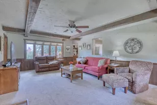 W304N2426 Maple Ave, Delafield, WI 53072 - Photo 6
