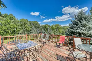W304N2426 Maple Ave, Delafield, WI 53072 - Photo 38