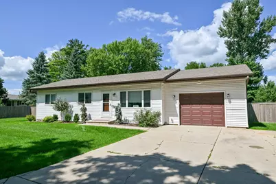 532  Schroeder Ave, Delavan, WI 53115 - Photo 1
