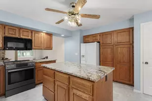 1605 Country Club Ln, Watertown, WI 53098 - Photo 20