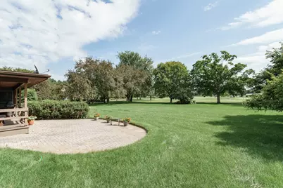 1605  Country Club Ln, Watertown, WI 53098 - Photo 4