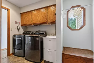 S78W20363  Pasadena Dr, Muskego, WI 53150 - Photo 20