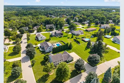 S78W20363  Pasadena Dr, Muskego, WI 53150 - Photo 8