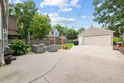 808 E Lake Forest Ave, Whitefish Bay, WI 53217 - Photo 38