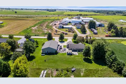 2460  Mink Ranch Rd, Port Washington, WI 53074 - Photo 24