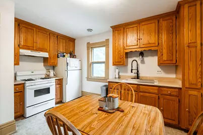 524  Madison St, Waukesha, WI 53188 - Photo 12
