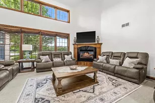 155 St James Cir, Racine, WI 53182 - Photo 8