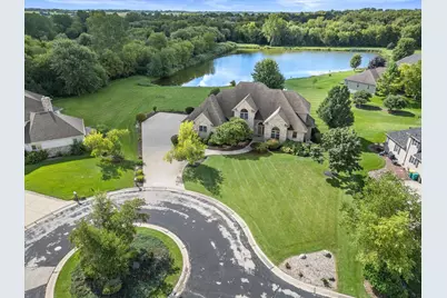 155  St. James Cir, Racine, WI 53182 - Photo 2