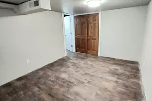2334 S 19th St, Milwaukee, WI 53215 - Photo 14