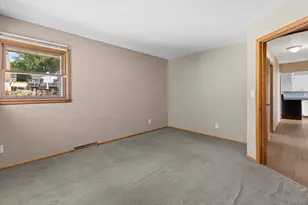 237 N 113th St, Wauwatosa, WI 53226 - Photo 18
