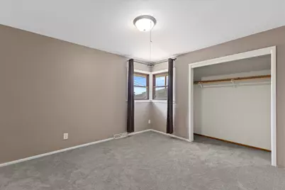 237 N 113th St, Wauwatosa, WI 53226 - Photo 16