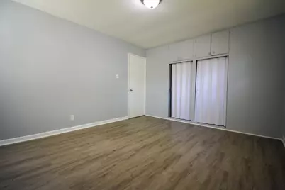 5625 N 57th St, Milwaukee, WI 53218 - Photo 6