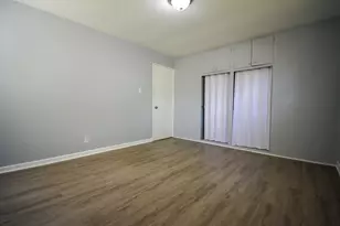 5625 N 57th St, Milwaukee, WI 53218 - Photo 6
