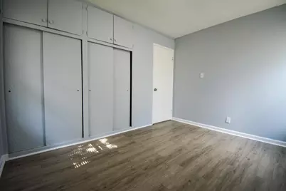 5625 N 57th St, Milwaukee, WI 53218 - Photo 8