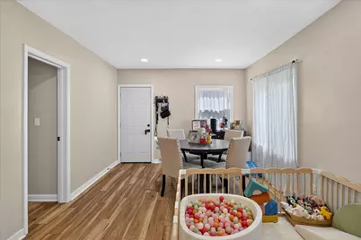 7820 W Bradley Rd, Milwaukee, WI 53223 - Photo 6
