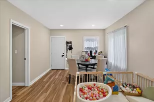 7820 W Bradley Rd, Milwaukee, WI 53223 - Photo 6
