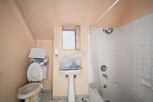 4070 N 16th St, Milwaukee, WI 53209 - Photo 26