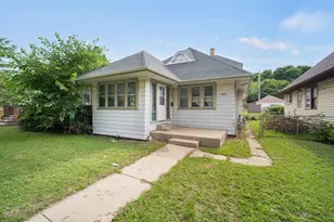 4070 N 16th St, Milwaukee, WI 53209 - Photo 1