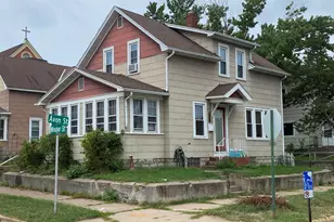 1103 Avon St, La Crosse, WI 54603 - Photo 1
