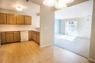 4887 Easy St, Delafield, WI 53029 - Photo 8