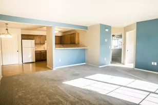 4887 Easy St, Delafield, WI 53029 - Photo 2