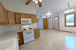 1109 Firethorn Dr, West Bend, WI 53090 - Photo 8