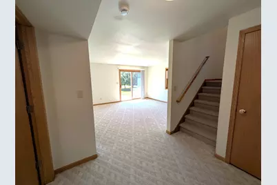 1109  Firethorn Dr #1, West Bend, WI 53090 - Photo 18
