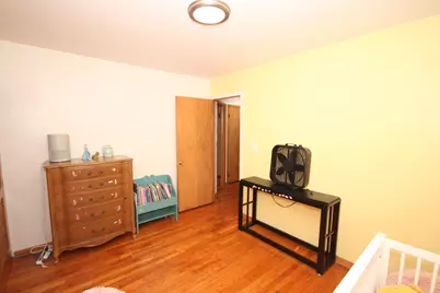 9000 W Custer Ave, Milwaukee, WI 53225 - Photo 14
