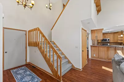 W232N6140  Teakwood Ct, Sussex, WI 53089 - Photo 4