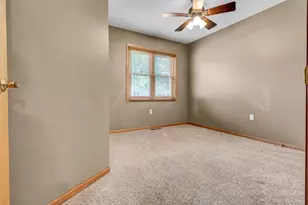 3066 Linden Dr, La Crosse, WI 54601 - Photo 10