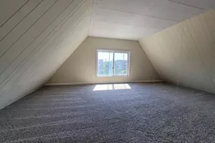 2637 N Oakland Ave, Milwaukee, WI 53211 - Photo 20