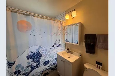 2637 N Oakland Ave #2639, Milwaukee, WI 53211 - Photo 18