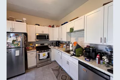 2637 N Oakland Ave #2639, Milwaukee, WI 53211 - Photo 6