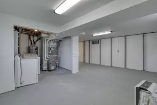 9006 W Cheyenne Ct, Milwaukee, WI 53224 - Photo 24