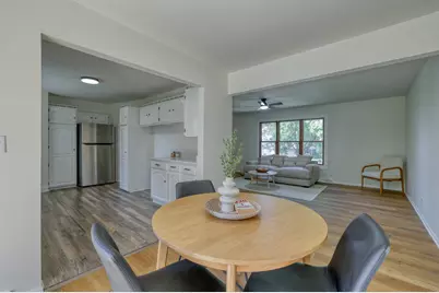 9006 W Cheyenne Ct, Milwaukee, WI 53224 - Photo 8