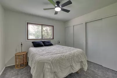 9006 W Cheyenne Ct, Milwaukee, WI 53224 - Photo 18