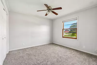 10354 W Parkwood Dr, Franklin, WI 53132 - Photo 14