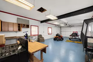 4271 S 93rd St, Greenfield, WI 53228 - Photo 4
