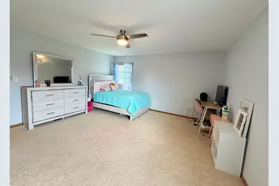 W146N10907  Heritage Pkwy, Germantown, WI 53022 - Photo 24