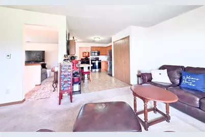 6731  Mariner Dr #E-6, Racine, WI 53406 - Photo 10