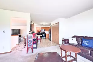 6731 Mariner Dr, Racine, WI 53406 - Photo 10