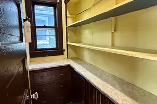 1822 E Thomas Ave, Milwaukee, WI 53211 - Photo 16