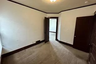 1822 E Thomas Ave, Milwaukee, WI 53211 - Photo 10