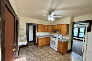 1822 E Thomas Ave, Milwaukee, WI 53211 - Photo 14