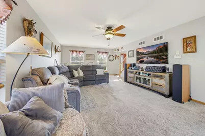 5730  Eagle Point Dr, Racine, WI 53406 - Photo 8