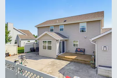 5730  Eagle Point Dr, Racine, WI 53406 - Photo 44